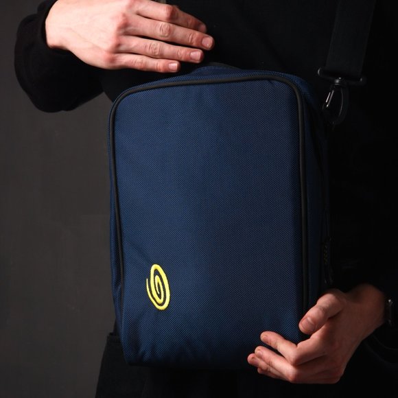 Timbuk2 Euro Tote Large Vertical Navy Cross Body Shoulder Travel Nylon Zip Bag - Picture 3 of 9